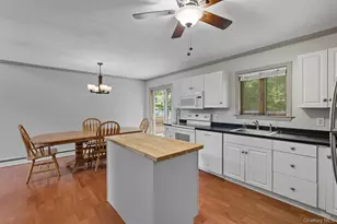 17 Golden Gate Dr, Shirley, NY 11967 - Photo 5