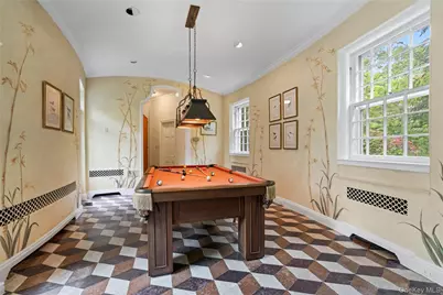 88 Wheatley Road, Old Westbury, NY 11568 - Photo 11