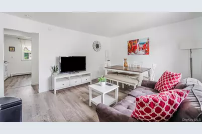 140 N 21st Street, Wyandanch, NY 11798 - Photo 7