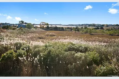 77 Library Avenue, Westhampton Beach, NY 11978 - Photo 25