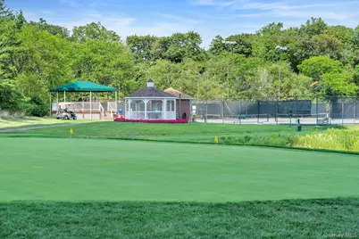 26910 Grand Central Parkway #10J, Floral Park, NY 11005 - Photo 23