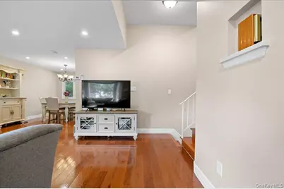 21 Mellow Lane, Jericho, NY 11753 - Photo 5