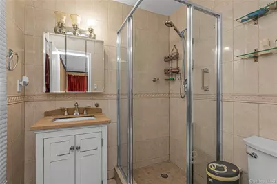 80 Rosalie Court, East Meadow, NY 11554 - Photo 17