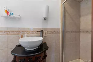 33 Prospect Ave, Lynbrook, NY 11563 - Photo 19