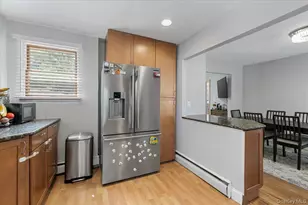 33 Prospect Ave, Lynbrook, NY 11563 - Photo 15