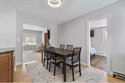 33 Prospect Avenue, Lynbrook, NY 11563 - Photo 9