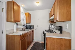 5 Totten St, Bethpage, NY 11714 - Photo 7