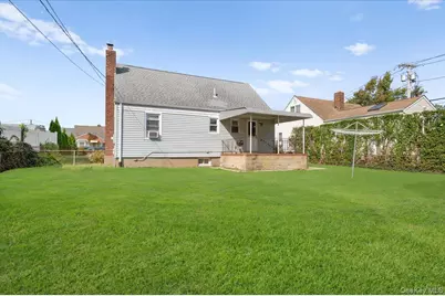 5 Totten Street, Bethpage, NY 11714 - Photo 19