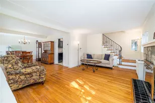 136 Scarcliffe Dr, Malverne, NY 11565 - Photo 7