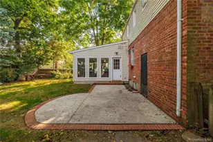 136 Scarcliffe Dr, Malverne, NY 11565 - Photo 19