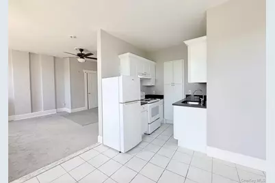 132 W Boston Post Road #5, Mamaroneck, NY 10543 - Photo 5