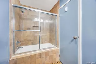 63 Richmond Blvd, Ronkonkoma, NY 11779 - Photo 15