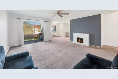 63 Richmond Boulevard #4B, Ronkonkoma, NY 11779 - Photo 5