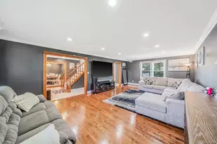 68 Clime Ct, Saint James, NY 11780 - Photo 13