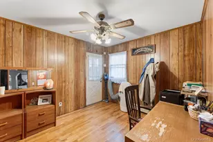 543 Lakeville Rd, New Hyde Park, NY 11040 - Photo 9