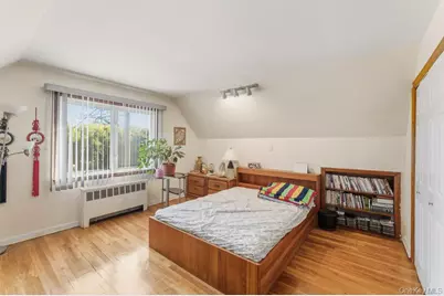 543 Lakeville Road, New Hyde Park, NY 11040 - Photo 11