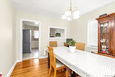 1039 Elizabeth Street, Baldwin, NY 11510 - Photo 5