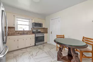 1039 Elizabeth St, Baldwin, NY 11510 - Photo 7