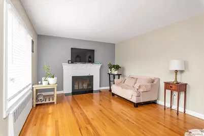 1039 Elizabeth Street, Baldwin, NY 11510 - Photo 3