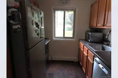 2449 (B) #16 A Union Boulevard, Islip, NY 11751 - Photo 7