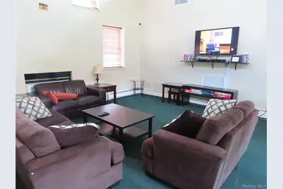 2449 (B) #16 A Union Boulevard, Islip, NY 11751 - Photo 15