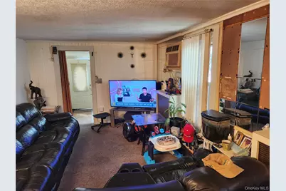 10 Sheridan Place, Roosevelt, NY 11575 - Photo 5