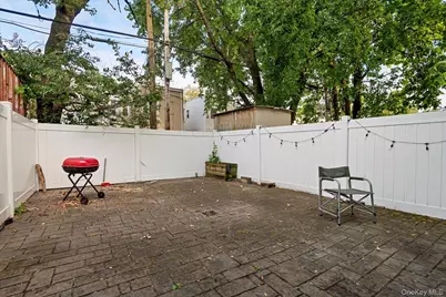285 Lincoln Avenue, Brooklyn, NY 11208 - Photo 29