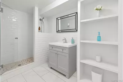 285 Lincoln Avenue, Brooklyn, NY 11208 - Photo 27