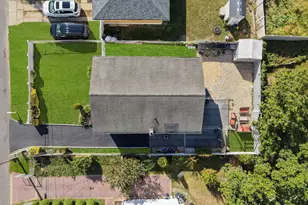 57 Benburb St, Amityville, NY 11701 - Photo 41