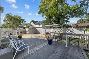 57 Benburb St, Amityville, NY 11701 - Photo 37