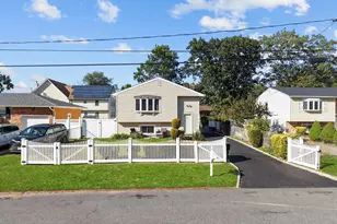 57 Benburb St, Amityville, NY 11701 - Photo 39