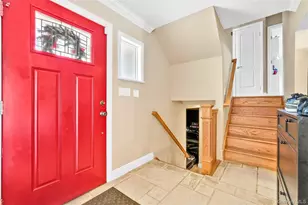 2 Amherst Ln, Smithtown, NY 11787 - Photo 9