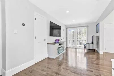 2 Amherst Lane, Smithtown, NY 11787 - Photo 17