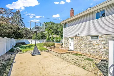 2 Amherst Lane, Smithtown, NY 11787 - Photo 29