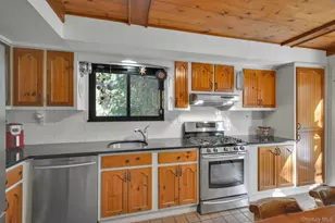 3 Milford Dr, Central Islip, NY 11722 - Photo 17