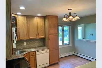 17 Rural Lane, Levittown, NY 11756 - Photo 3