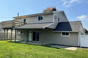 17 Rural Ln, Levittown, NY 11756 - Photo 21