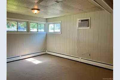 17 Rural Lane, Levittown, NY 11756 - Photo 9