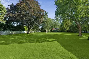 11 Oneck Rd, Westhampton Beach, NY 11978 - Photo 25