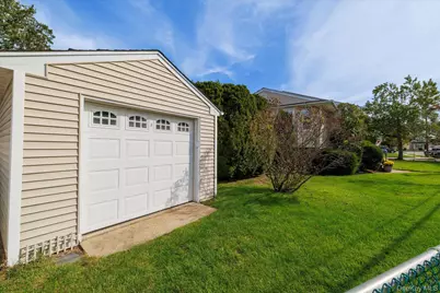 101 Stuart Avenue, Malverne, NY 11565 - Photo 29