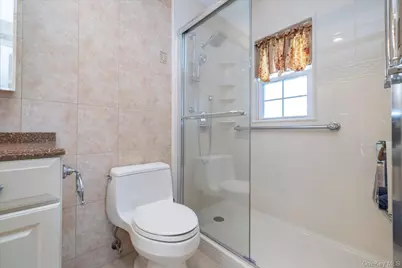 101 Stuart Avenue, Malverne, NY 11565 - Photo 21