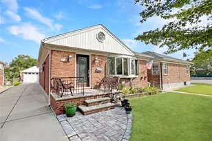 56-35 174th St, Fresh Meadows, NY 11365 - Photo 3