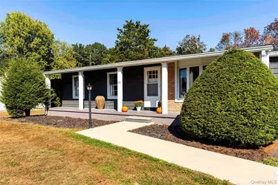 151 Rothenburgh Road, Poughkeepsie, NY 12603 - Photo 9