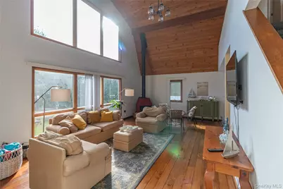 18 Alanson Lane, Hampton Bays, NY 11946 - Photo 5