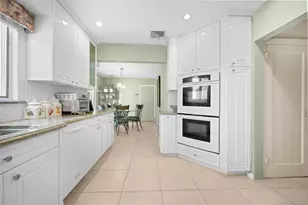 23 Parkside Dr, Great Neck, NY 11021 - Photo 21