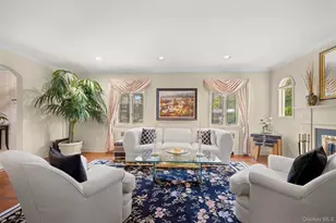 23 Parkside Dr, Great Neck, NY 11021 - Photo 5