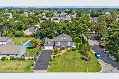 10 Field Avenue, Hicksville, NY 11801 - Photo 35