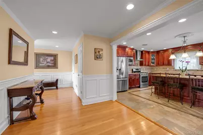 10 Field Avenue, Hicksville, NY 11801 - Photo 9