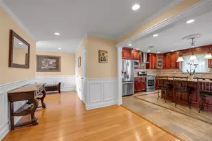 10 Field Ave, Hicksville, NY 11801 - Photo 9