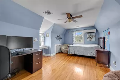 10 Field Avenue, Hicksville, NY 11801 - Photo 19